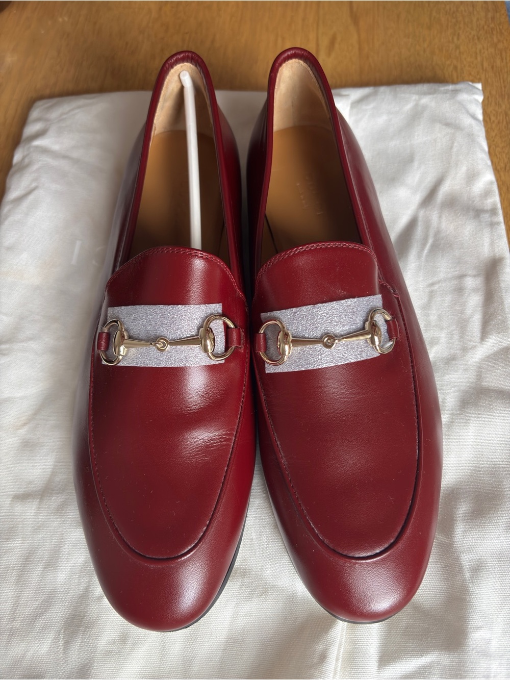 Gucci Women’s Jordaan Burgundy Leather Horsebit Loafers